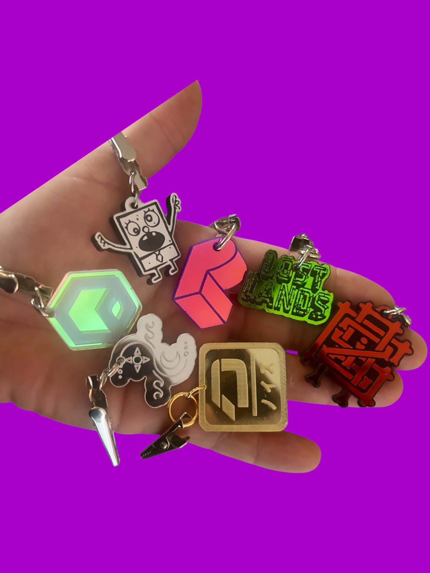 Customizable edm acrylic hat charms
