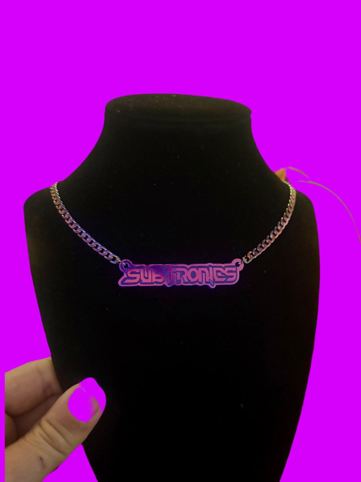 Customizable stainless steel Violet holographic thin chain name necklace