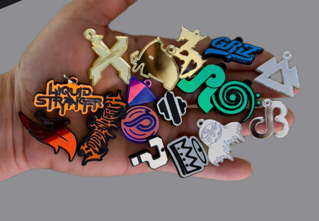 customizable mini acrylic edm kandi charms!