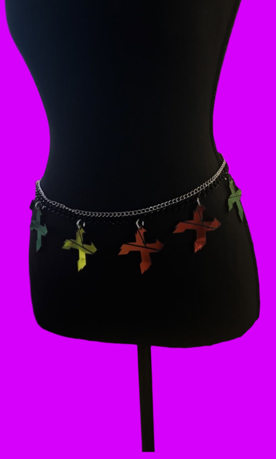 Customizable midnight holographic chain belt