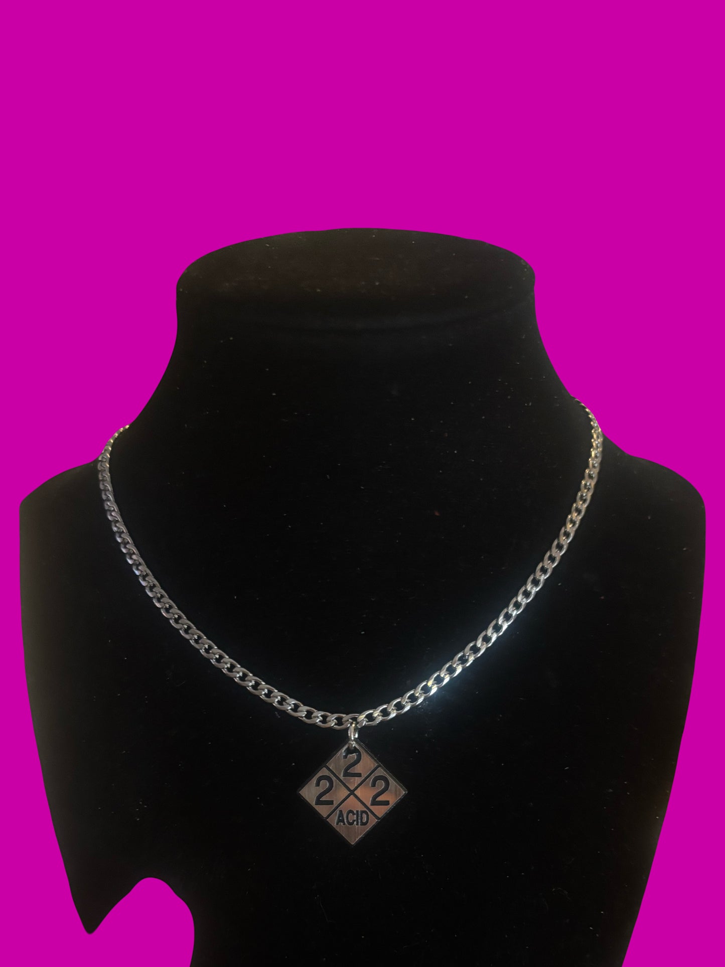 G Jones inspired minimalist necklaces