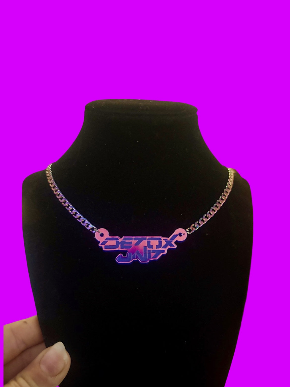 Customizable stainless steel Violet holographic thin chain name necklace