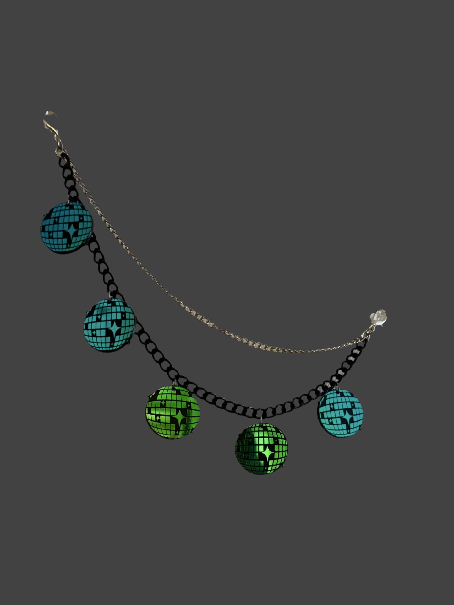 Customizable teal holographic chain