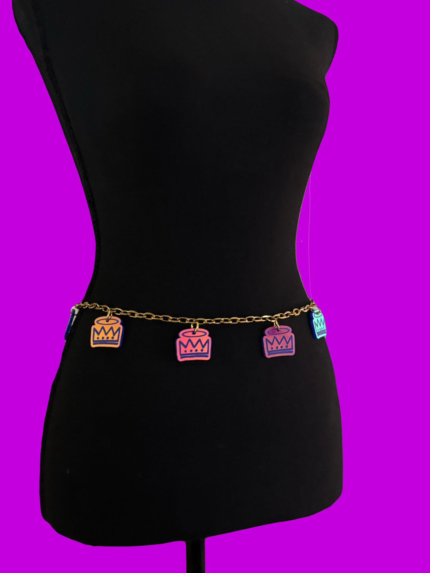 Customizable violet holographic acrylic chain belt