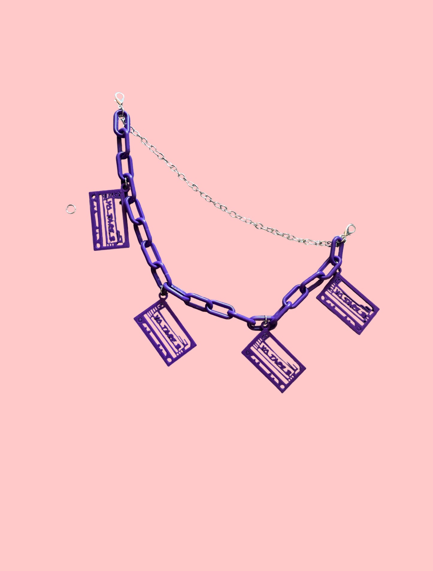 Customizable artist inspired 3d printed belt loop chain
