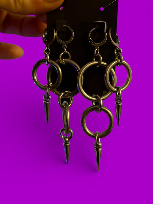 Studded stainless steel o ring earring set