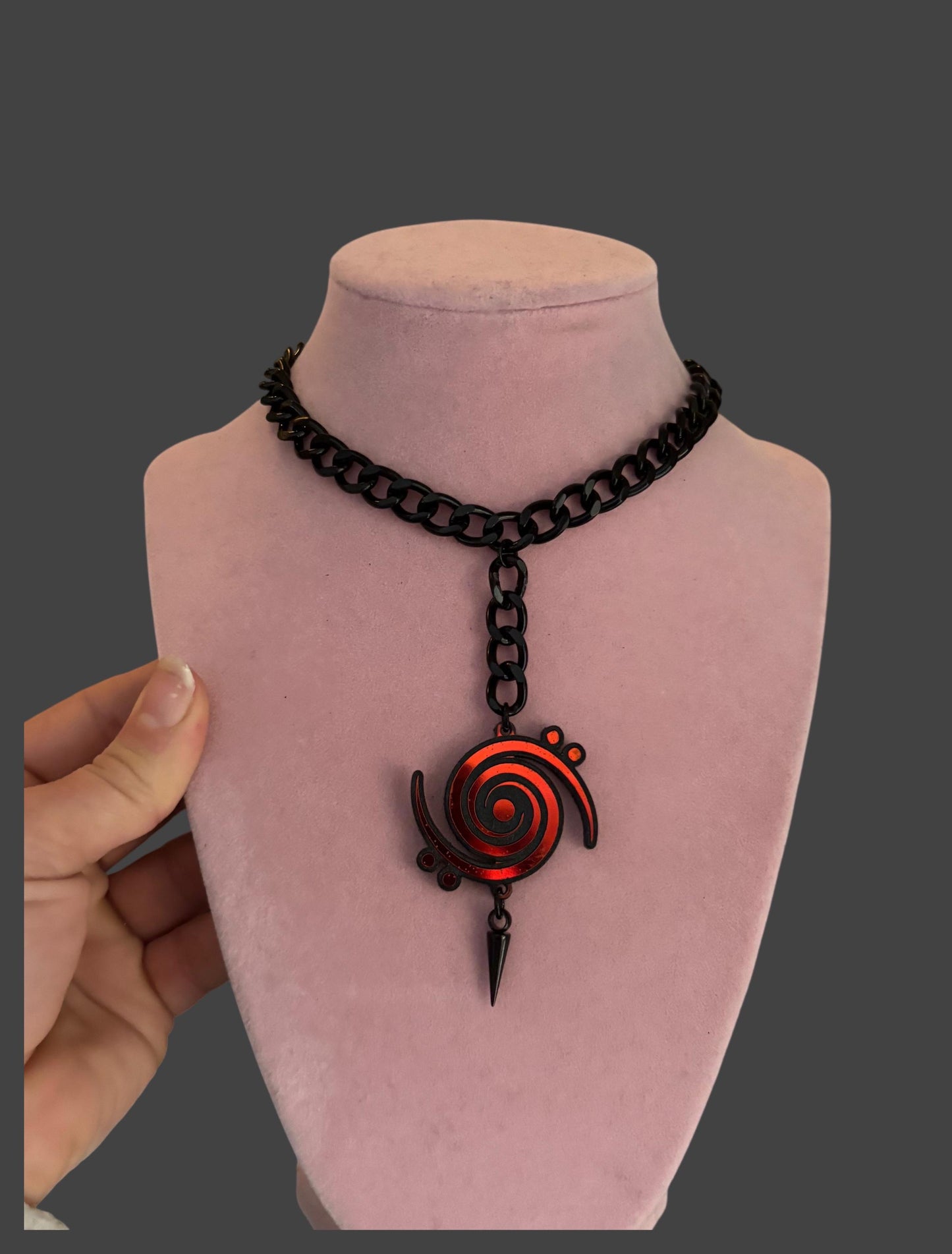 customizable midnight holographic studded chain link choker