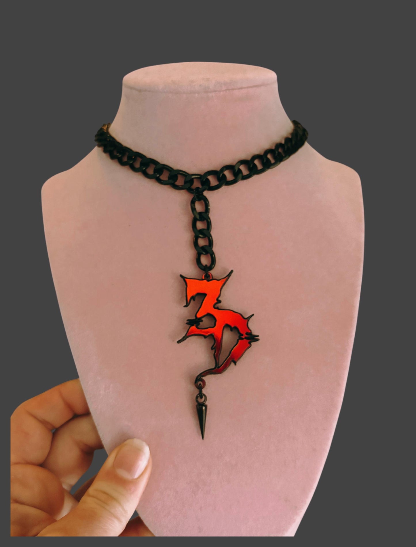 customizable midnight holographic studded chain link choker