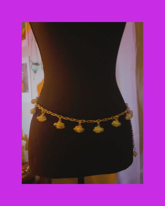 Customizable cloud charm chain belt